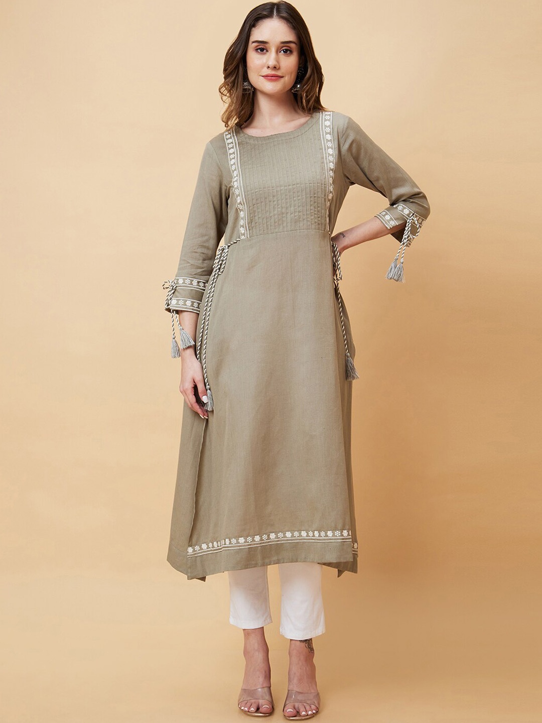 

Globus A-line Thread Work Pure Cotton Kurta With Tie-Up Detail, Olive