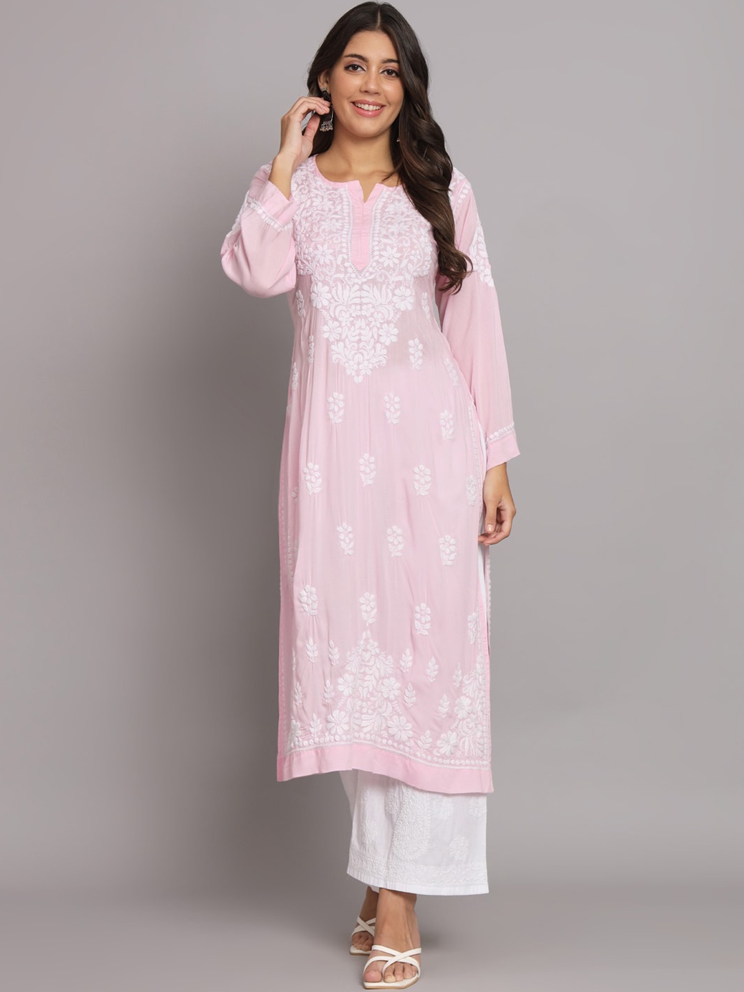 

PARAMOUNT CHIKAN Women Embroidered Chikankari Straight Kurta, Pink