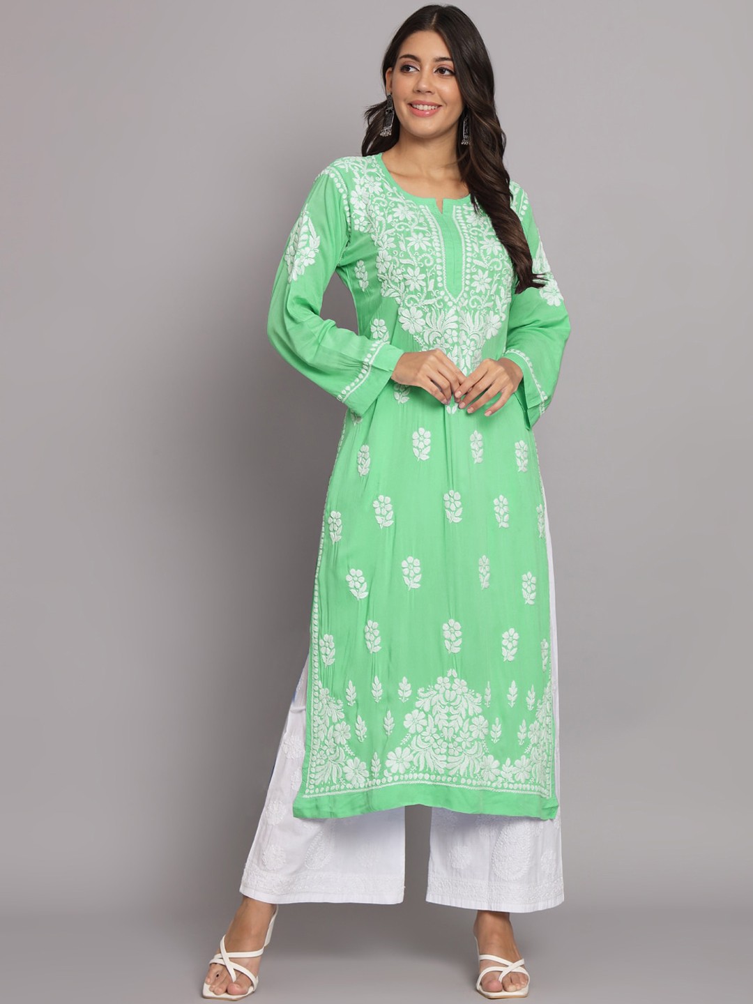

PARAMOUNT CHIKAN Women Embroidered Chikankari Straight Kurta, Green