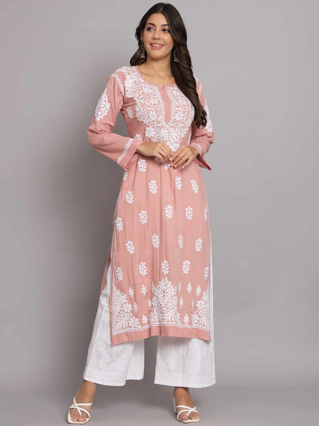 

PARAMOUNT CHIKAN Women Embroidered Chikankari Straight Kurta, Rust