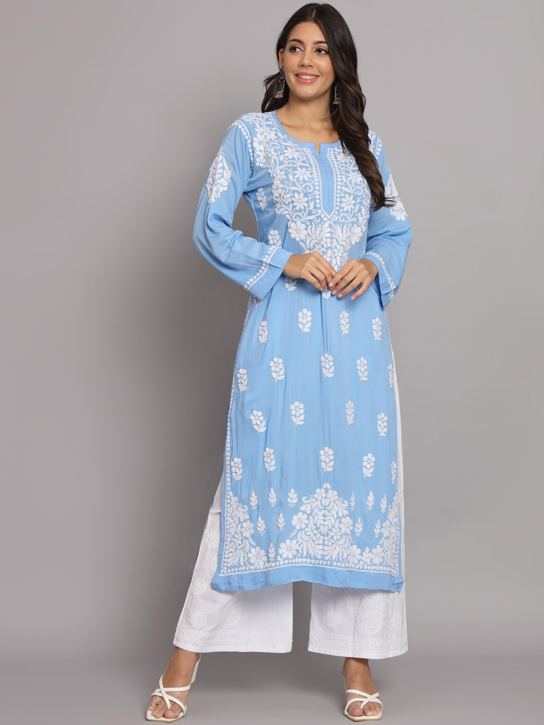 

PARAMOUNT CHIKAN Women Embroidered Chikankari Straight Kurta, Blue
