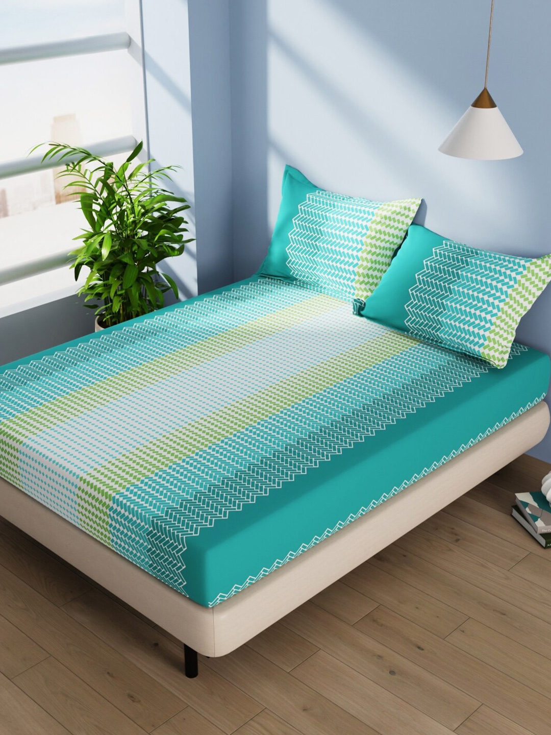 

BIANCA Serina Green & White Geometric Cotton 144 TC Queen Bedsheet With 2 Pillow Covers