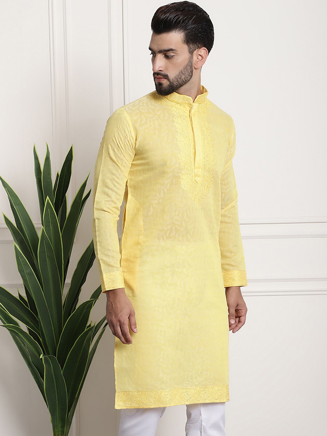 

SOJANYA Woven Design Mandarin Collar Thread Work Kurta, Yellow