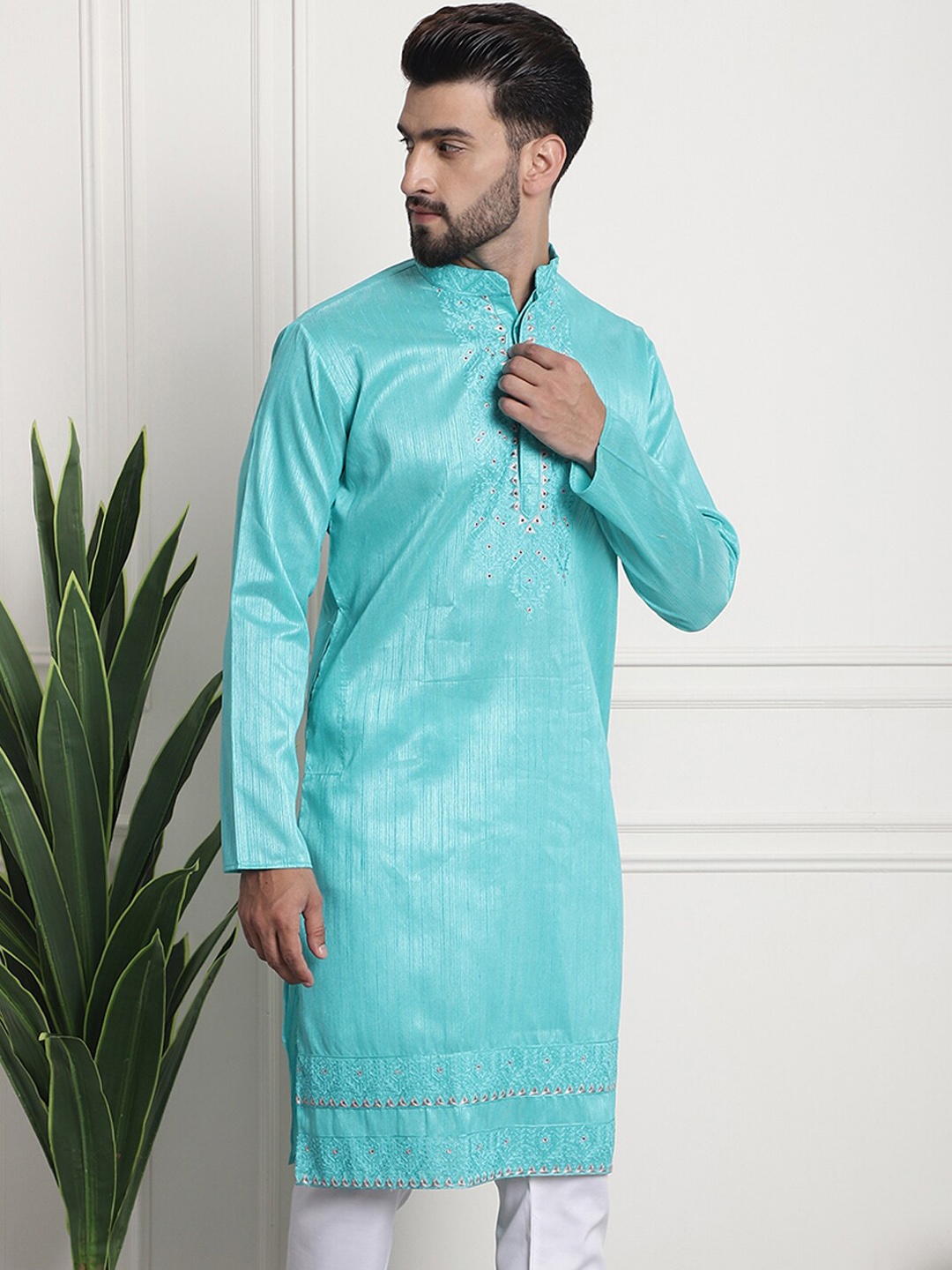 

SOJANYA Ethnic Motifs Yoke Design Thread Work Kurta, Sea green