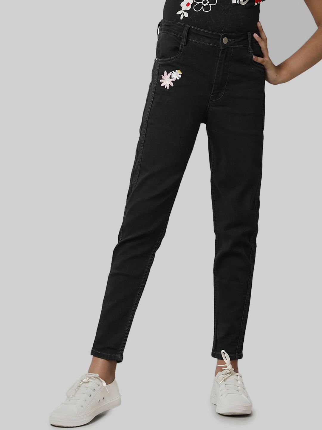 

UNDER FOURTEEN ONLY Girls Embroidered Skinny Fit Jeans, Black