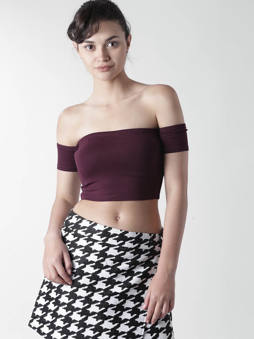 

FOREVER 21 Women Burgundy Solid Crop Tube Top