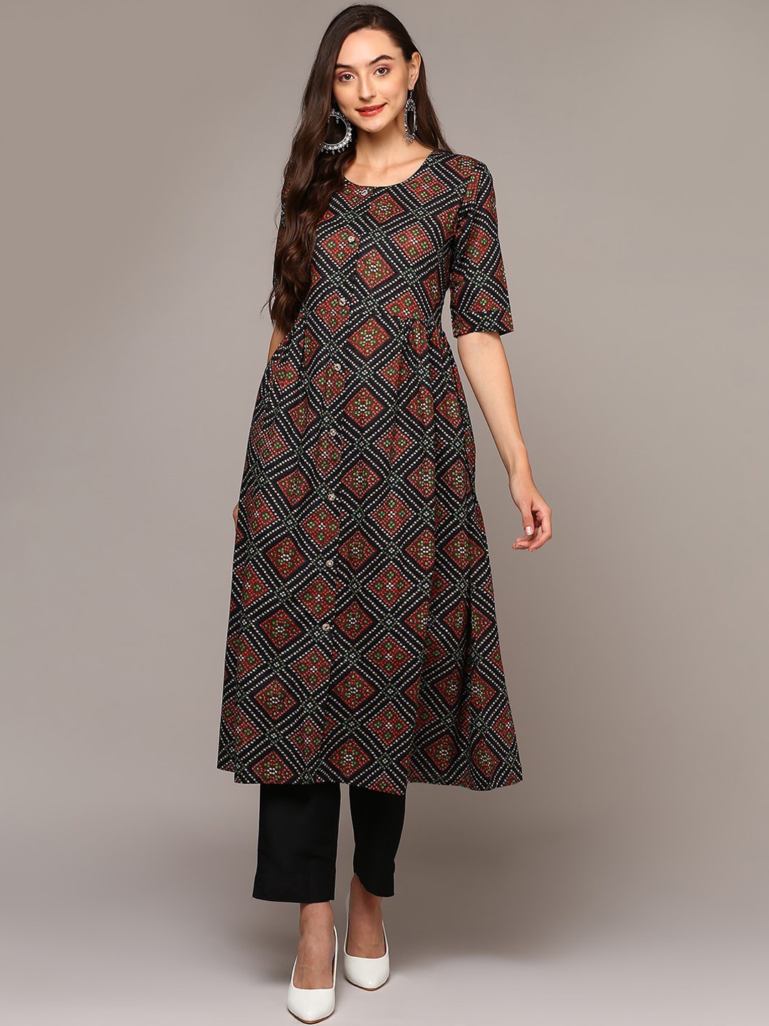 

AHIKA Bandhani Printed Cotton Straight Kurta, Black