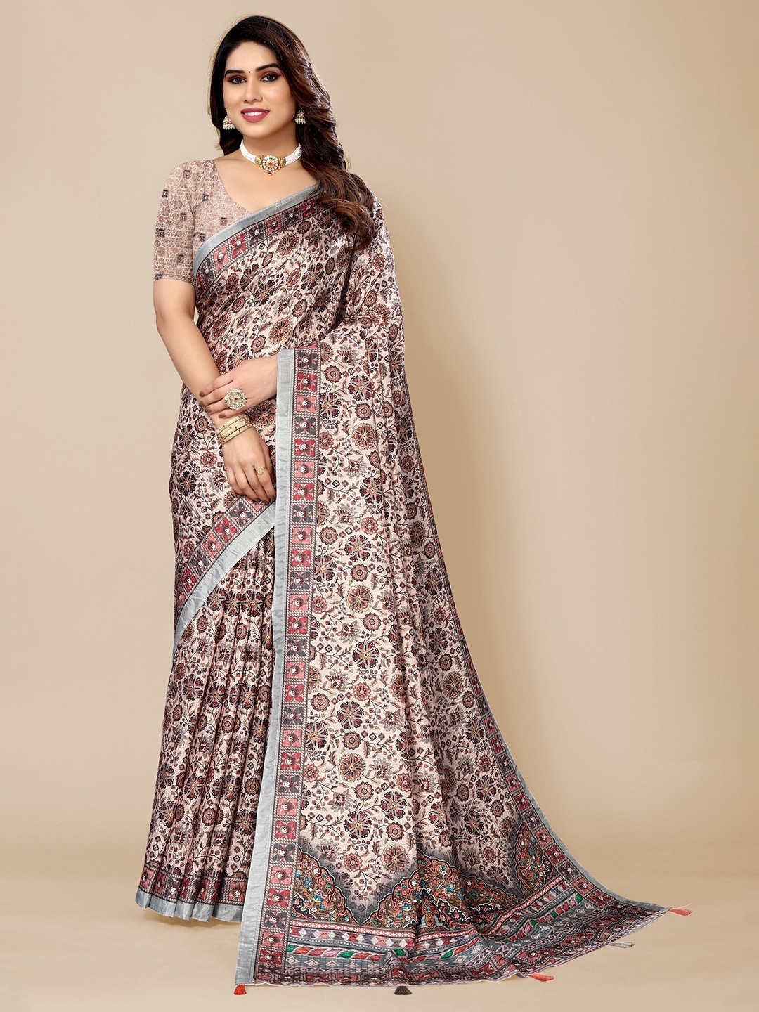 

FABMORA Floral Printed Saree, Pink