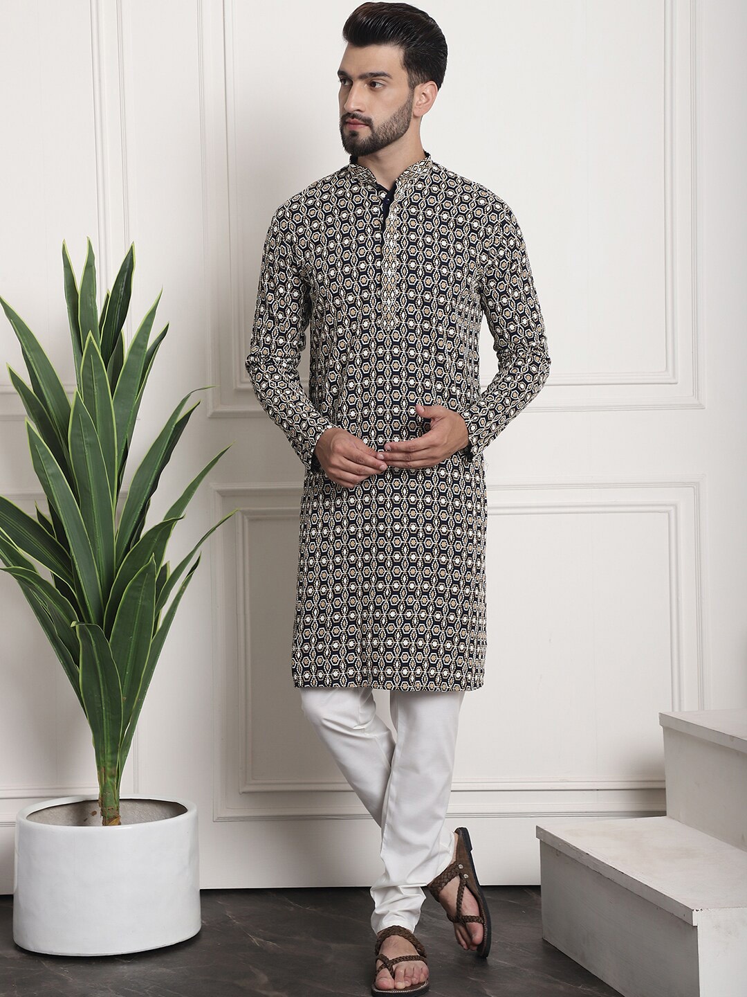 

SOJANYA Ethnic Motifs Embroidered Pure Cotton Kurta With Churidar, Navy blue