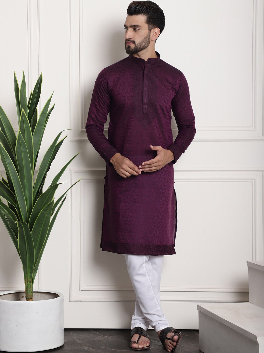 

SOJANYA Ethnic Motifs Woven Design Pure Silk Kurta With Churidar, Purple