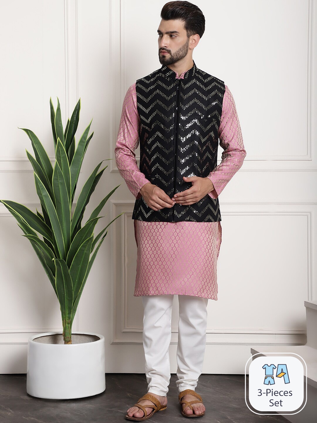 

SOJANYA Woven Design Sequinned Regular Kurta With Churidar & Nehru Jacket, Pink