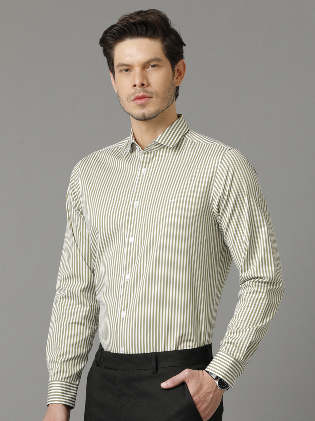 

Aldeno Comfort Vertical Striped Spread Collar Pure Cotton Casual Shirt, Green