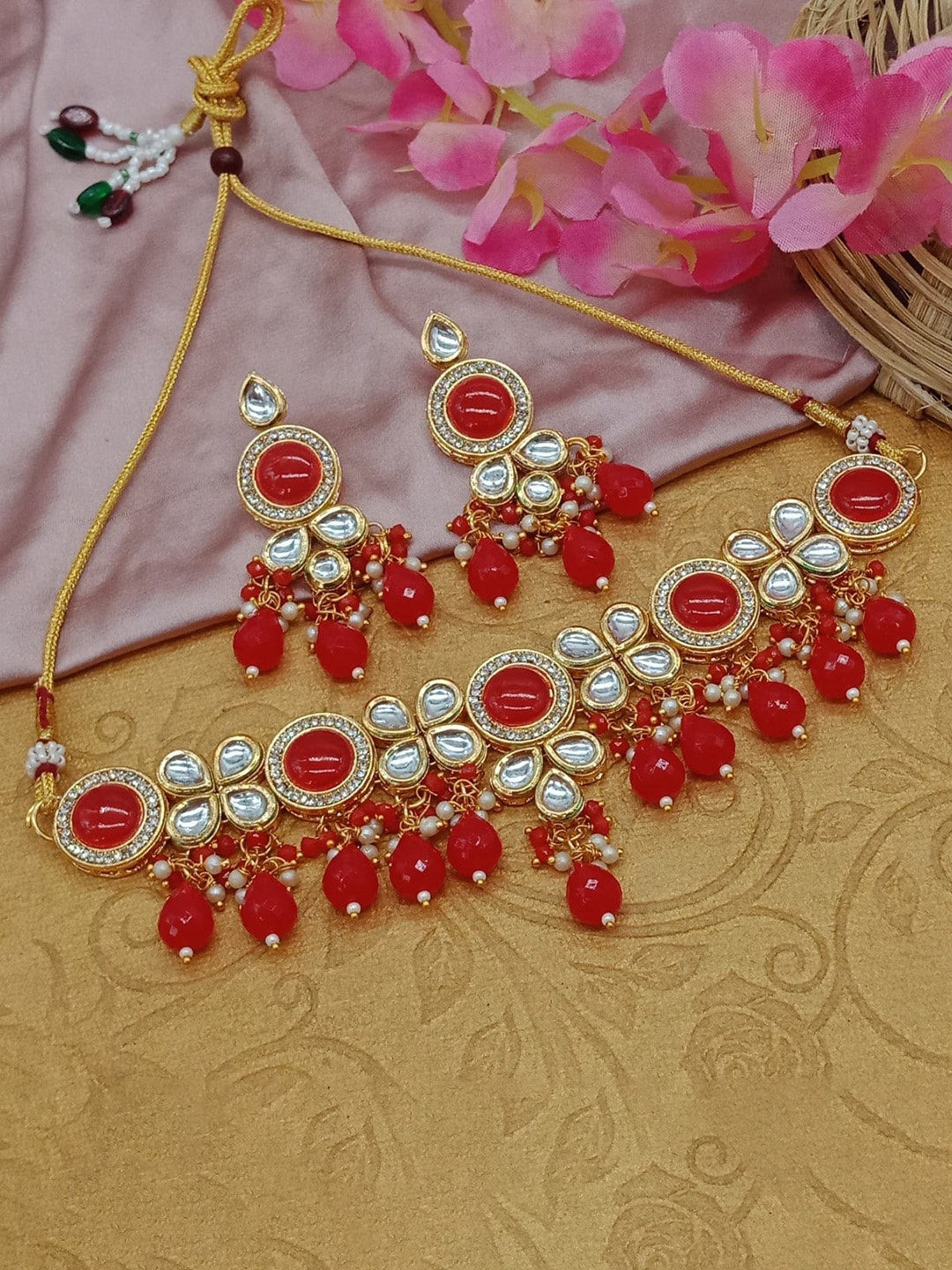 

AASHISH IMITATION Gold-Plated Kundan Studded Choker Necklace & Earrings