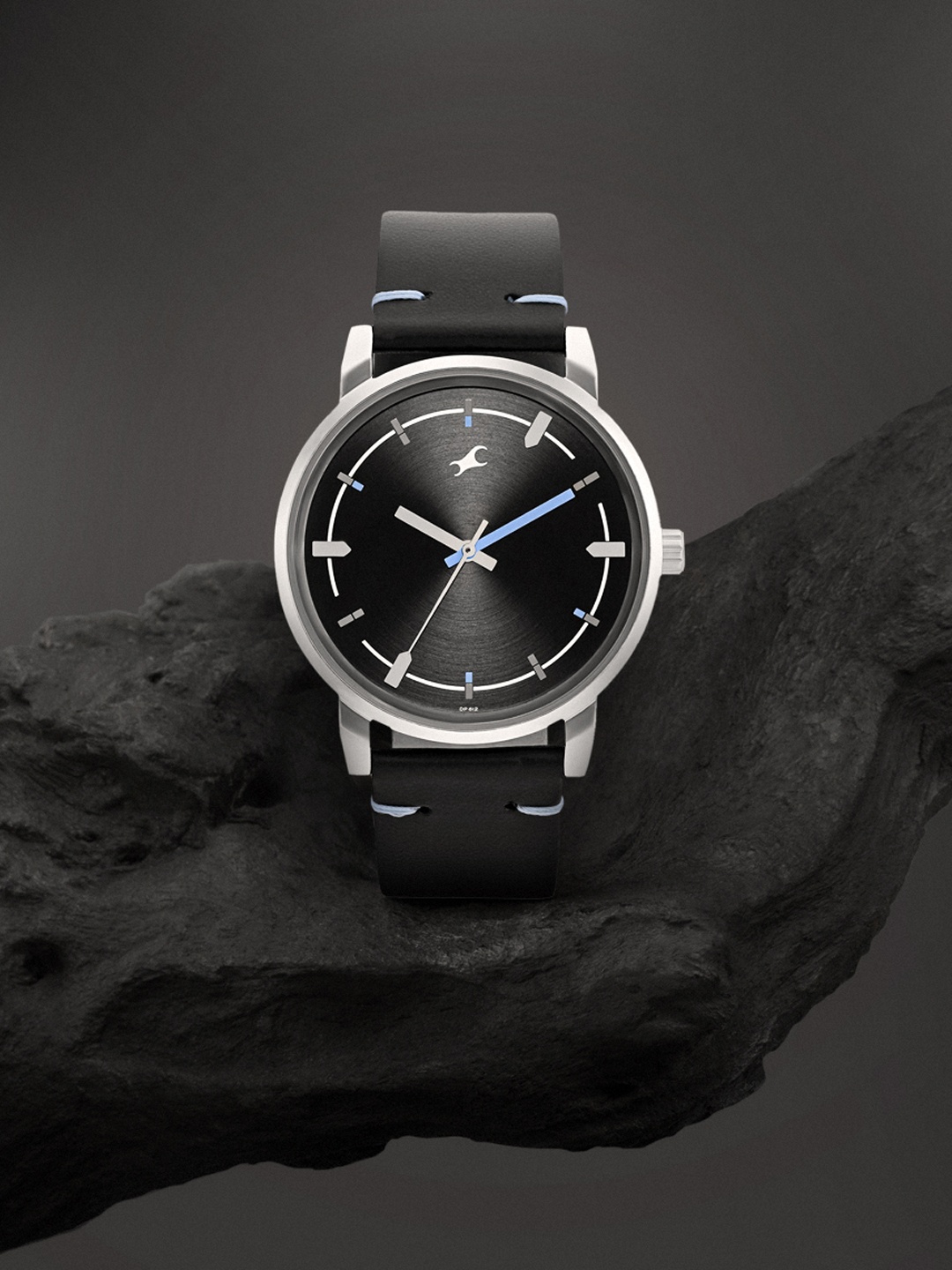 

Fastrack Men Round Dial Water Resistance Analogue Watch 3278SL06, Black