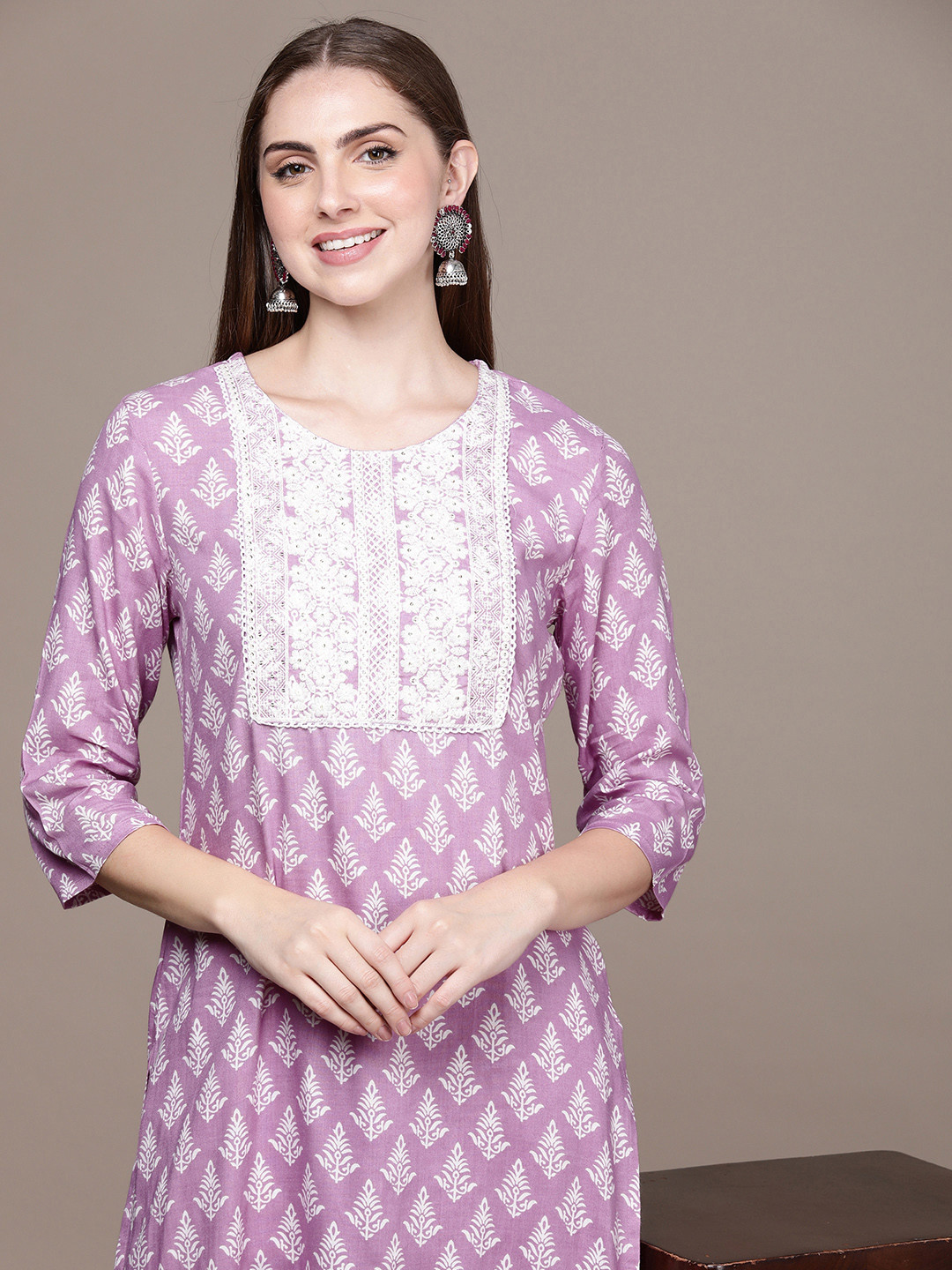 

Anouk Women Purple Ethnic Motifs Printed Regular Thread Work Kurta with Trousers
