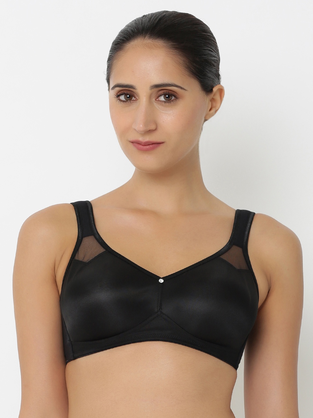 

Triumph Minimizer 121 Wireless Non Padded Comfortable High Support Big Cup Bra, Black