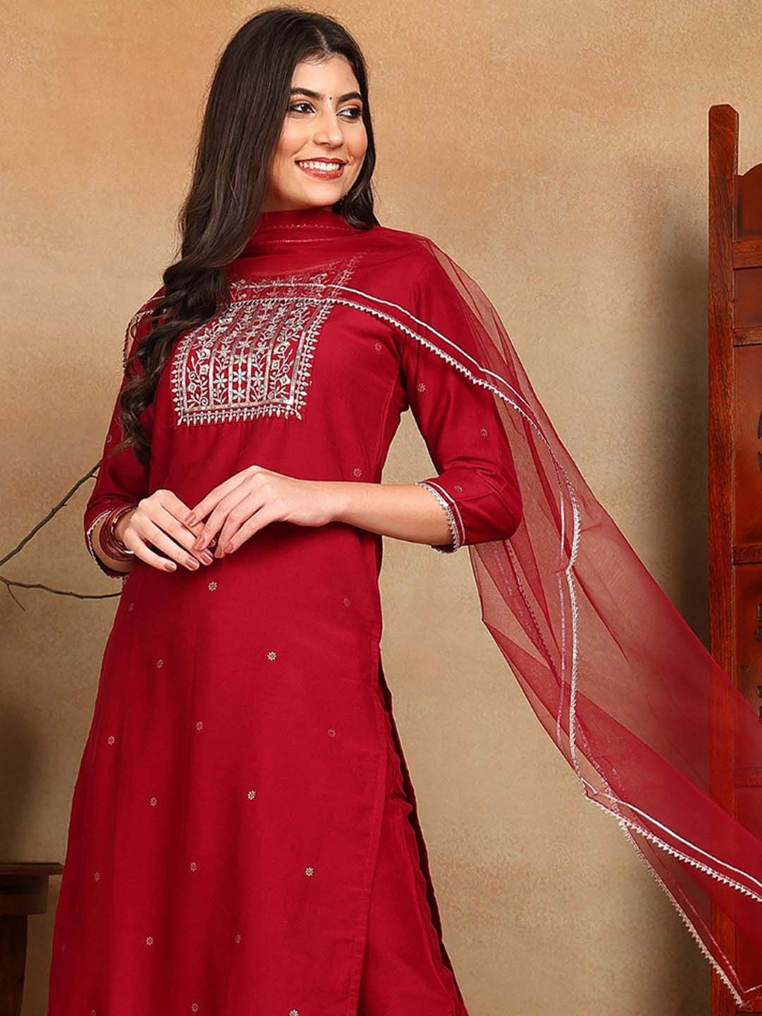 

AHIKA Ethnic Motifs Yoke Design Kurta with Trousers & With Dupatta, Maroon