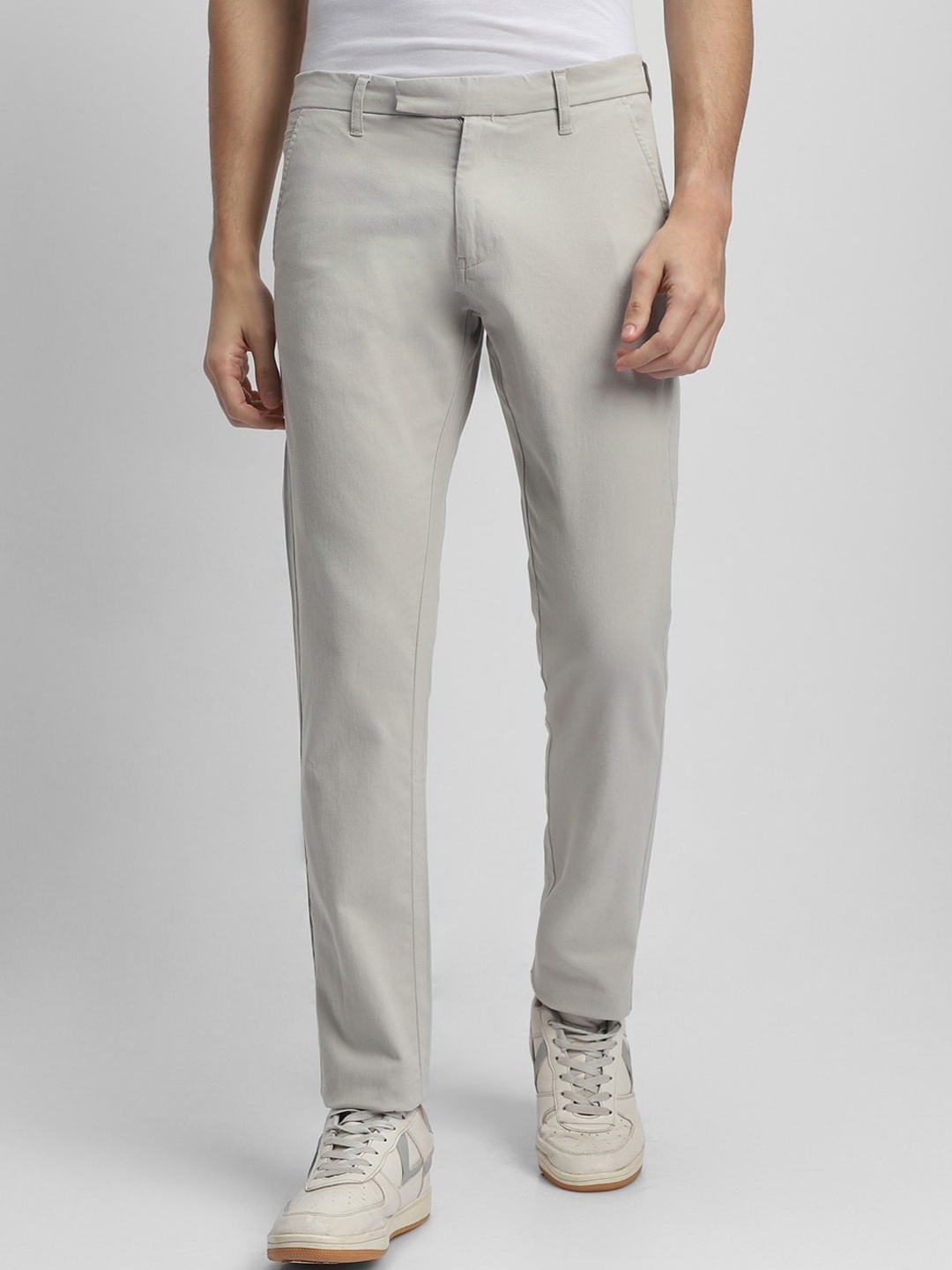 

Dennis Lingo Men Slim Fit Wrinkle Free Chinos Trousers, Grey