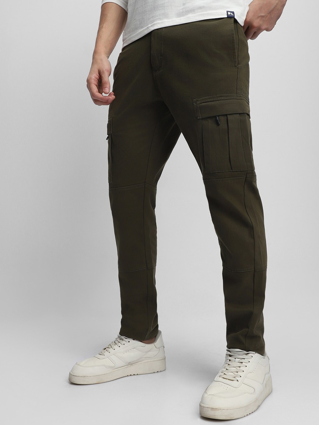 

Dennis Lingo Men Slim Fit Wrinkle Free Cargos Trousers, Brown
