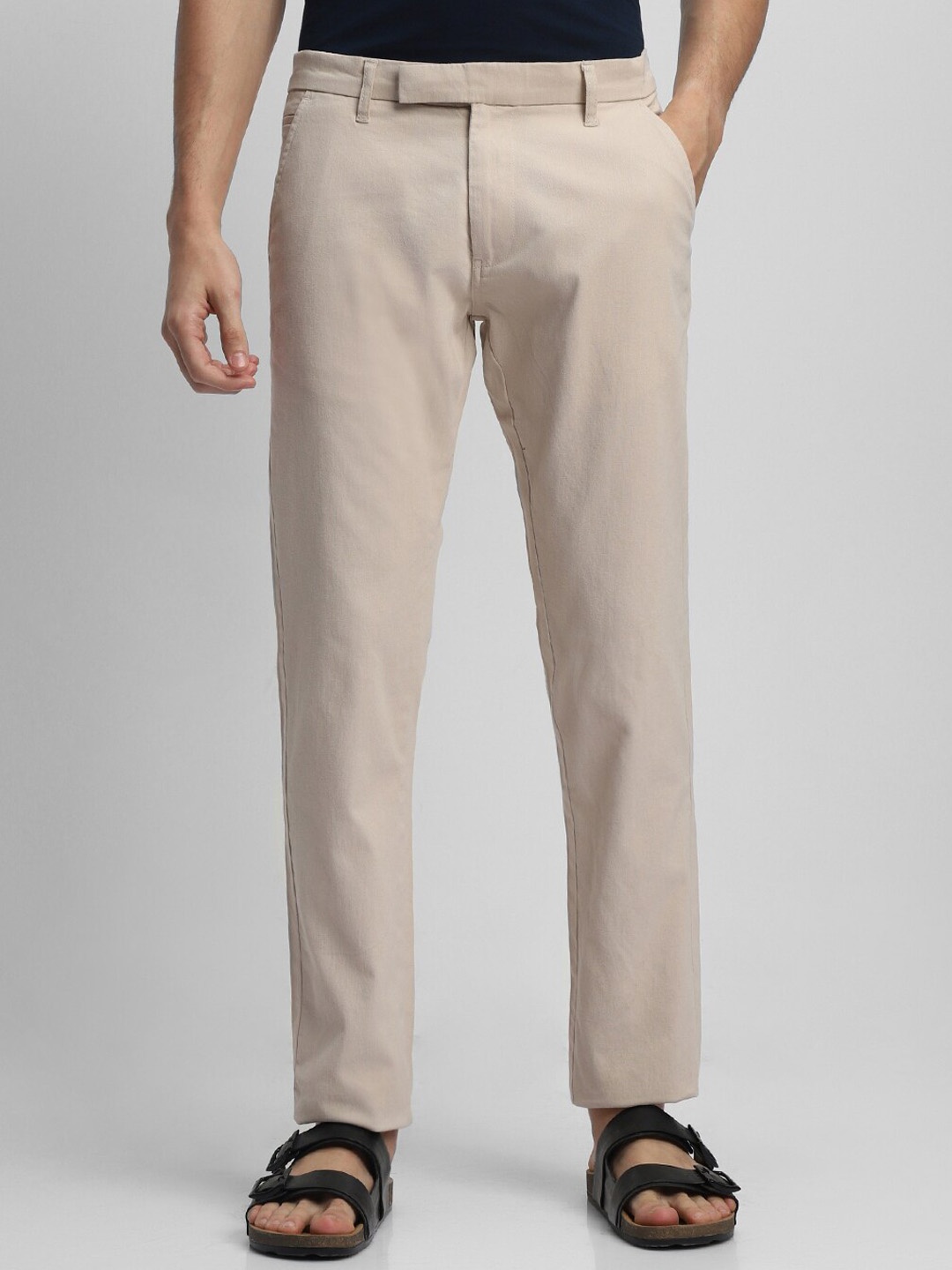 

Dennis Lingo Men Slim Fit Wrinkle Free Chinos Trousers, Cream