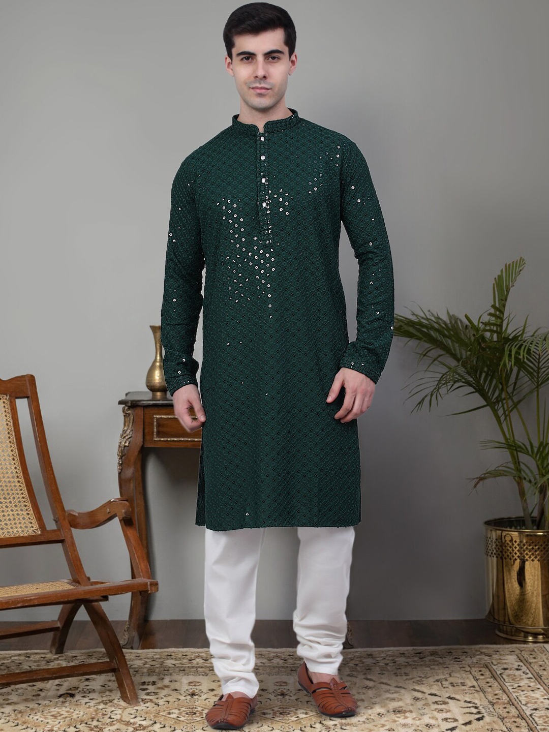

Jompers Embroidered Mandarin Collar Pure Cotton Chikankari Kurta, Green