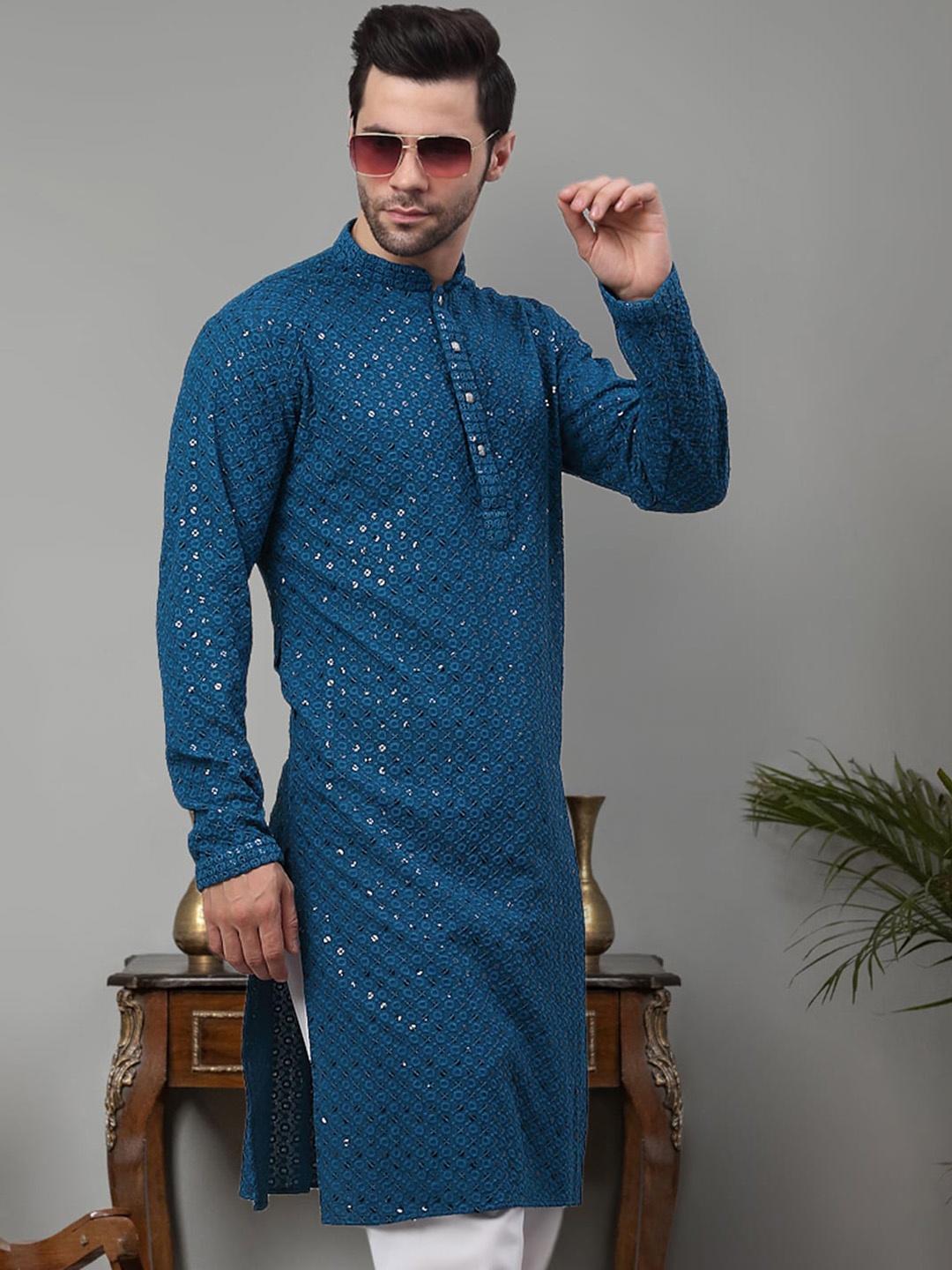 

Jompers Embroidered Mandarin Collar Pure Cotton Chikankari Kurta, Blue