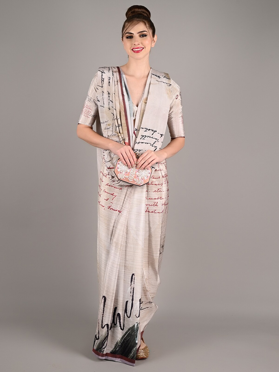 

ODETTE Typography Printed Silk Blend Saree, Beige