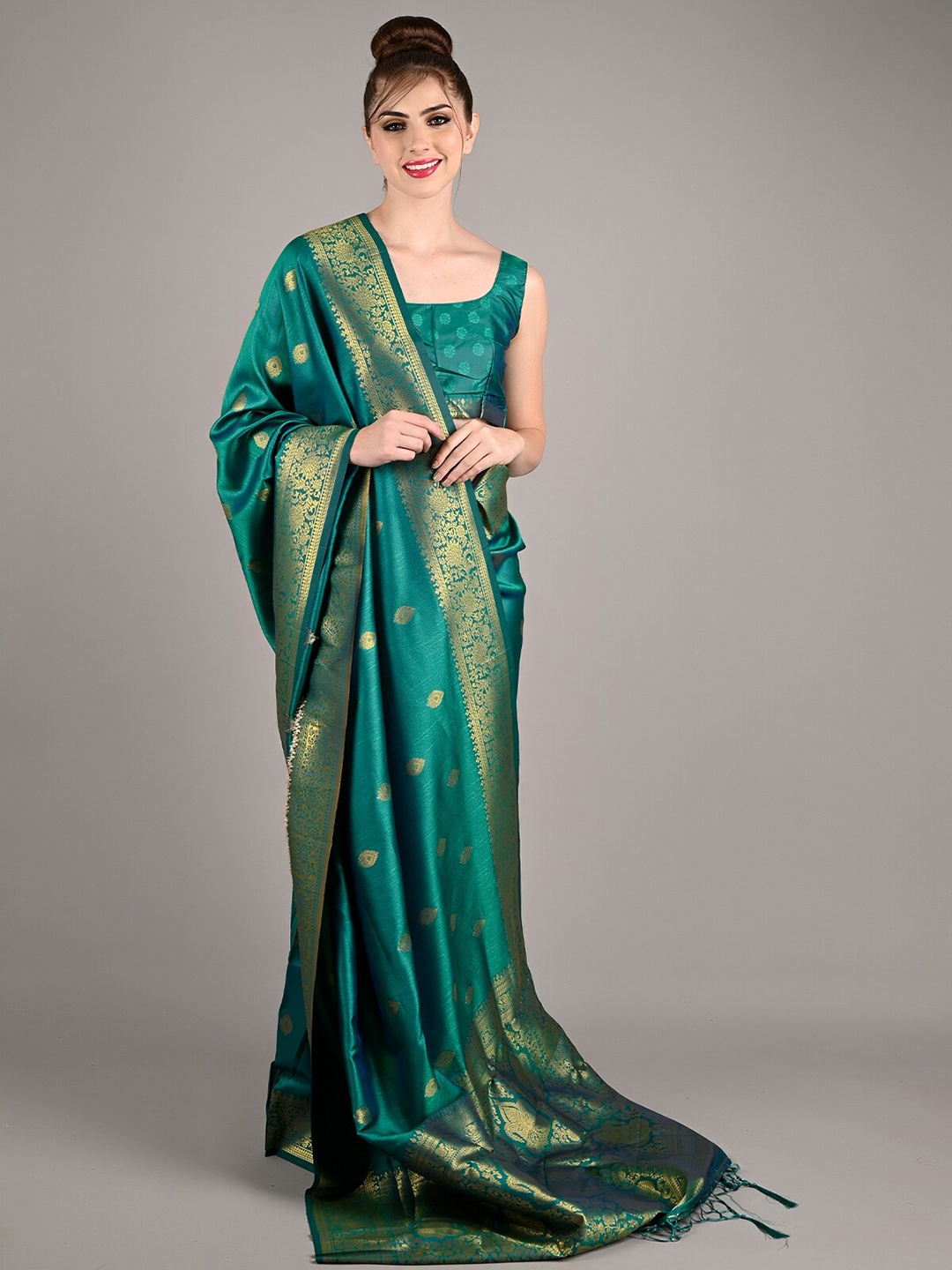 

ODETTE Woven Design Zari Saree, Green