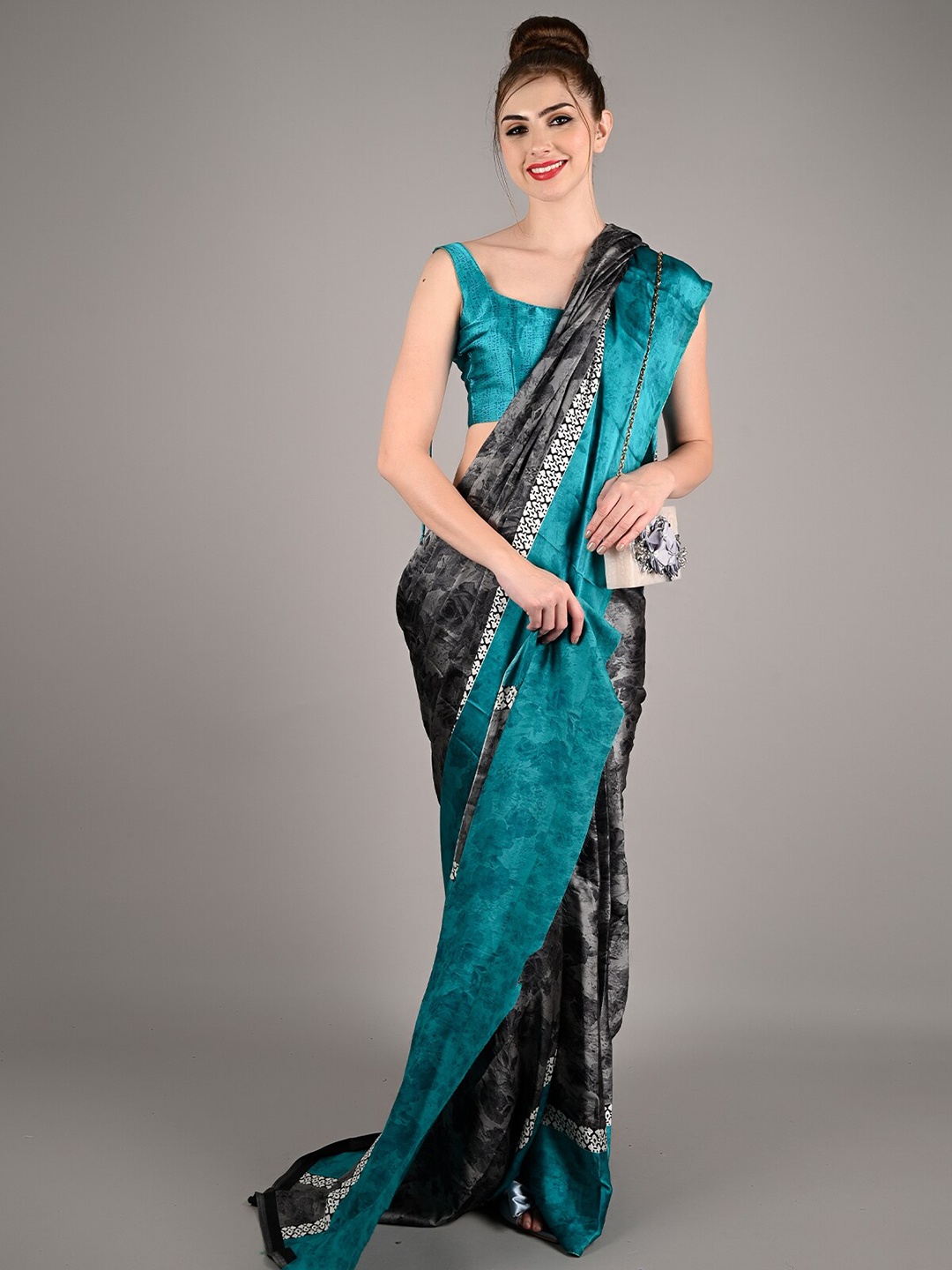 

ODETTE Abstract Printed Satin Saree, Grey