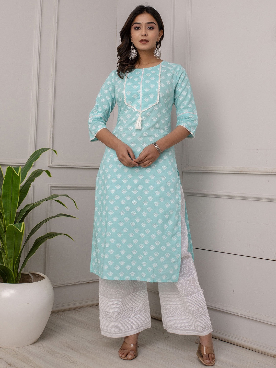 

Nayo Ethnic Motifs Printed Round Neck Pure Cotton Straight Kurta, Blue