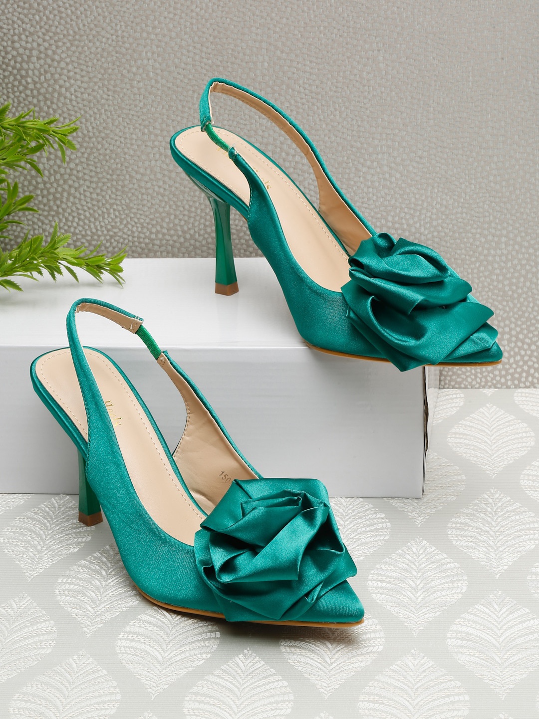 

Flat n Heels Pointed Toe Stiletto Pumps With Backstrap, Green