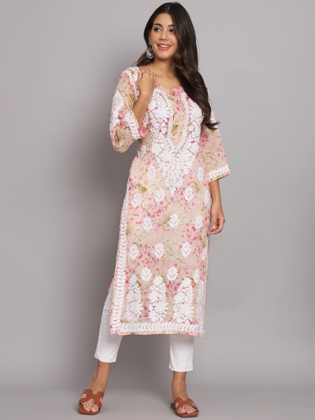 

PARAMOUNT CHIKAN Women Embroidered Chikankari Cotton Mulmul Straight Kurta, Pink