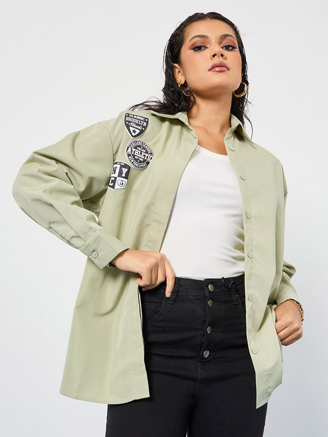 

Styli Drop Shoulder Sleeves Badge Detail Longline Oversized Casual Shirt, Green