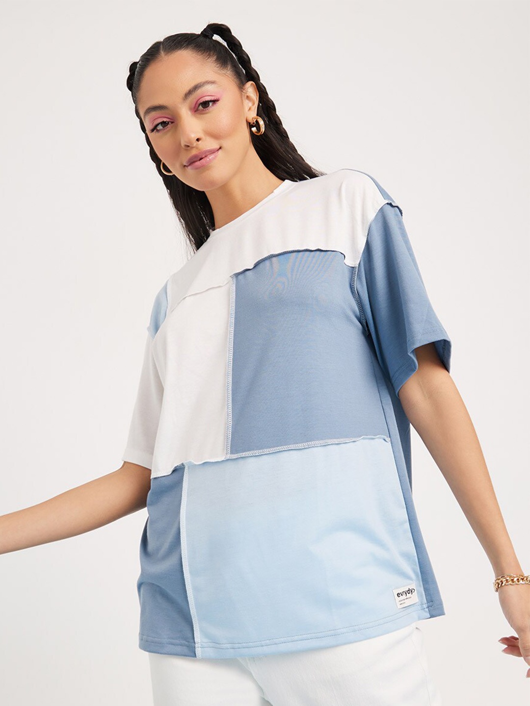 

Styli Blue & White Colourblocked Drop-Shoulder Sleeves Oversized T-Shirt