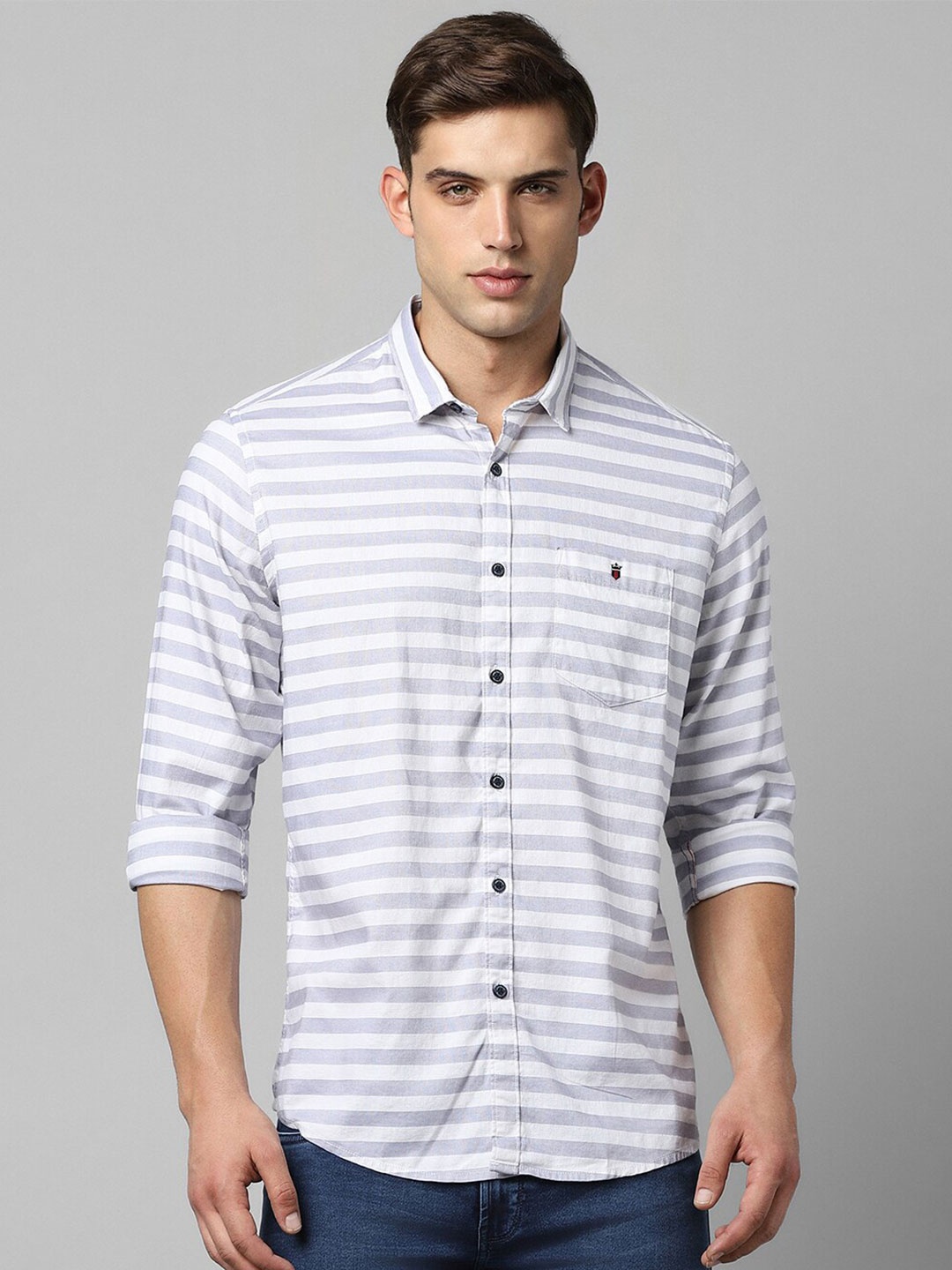

Louis Philippe Jeans Slim Fit Horizontal Stripes Opaque Striped Casual Shirt, White