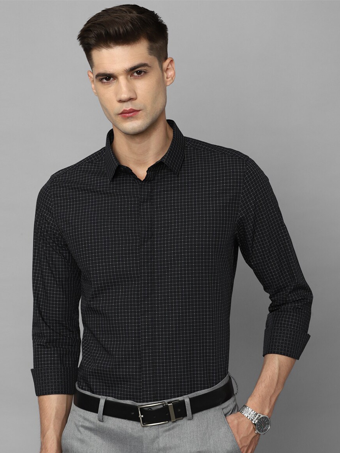 

Louis Philippe Slim Fit Grid Tattersall Checks Opaque Checked Pure Cotton Formal Shirt, Black