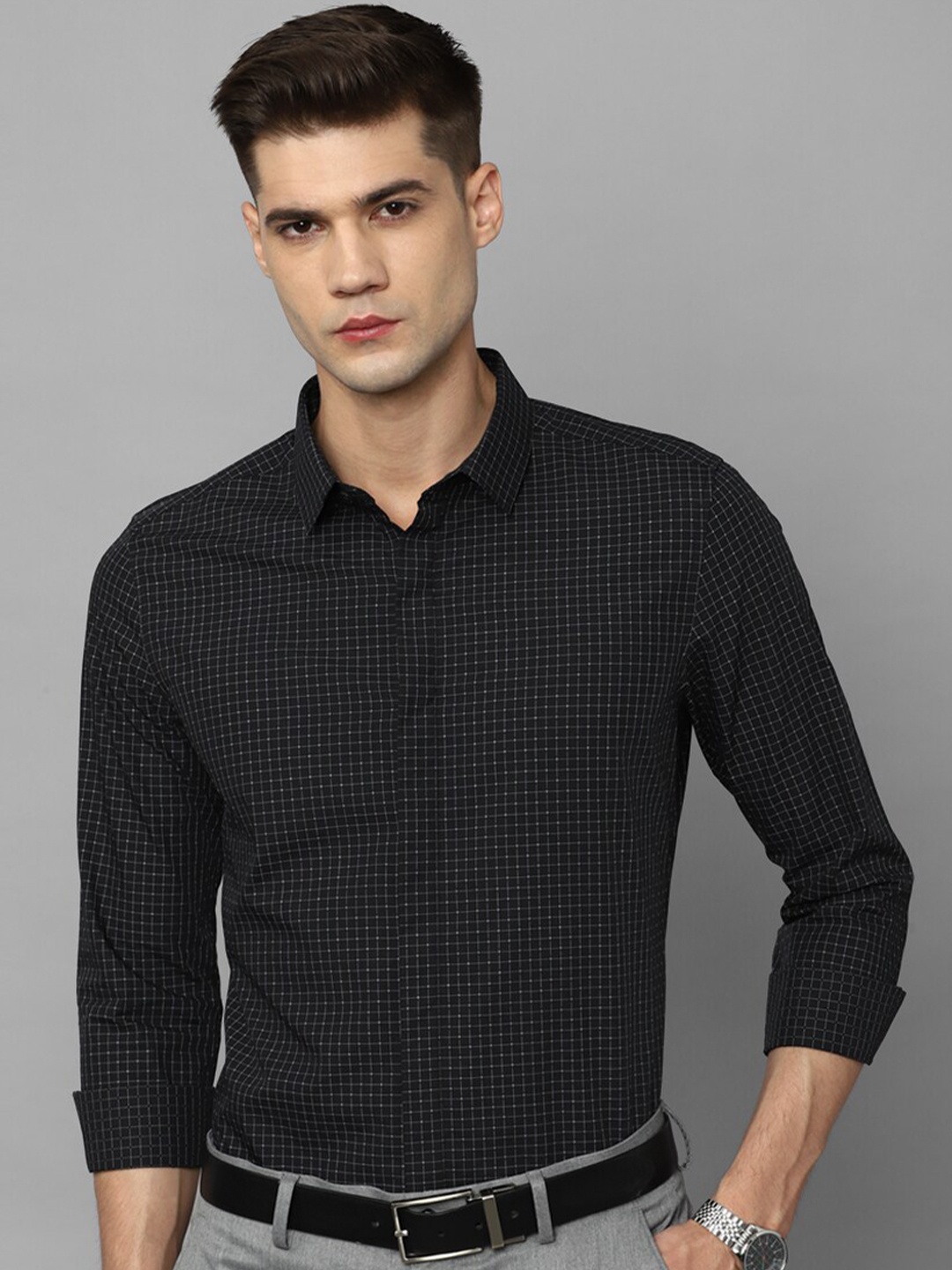 

Louis Philippe Slim Fit Grid Tattersall Checks Opaque Checked Pure Cotton Formal Shirt, Black