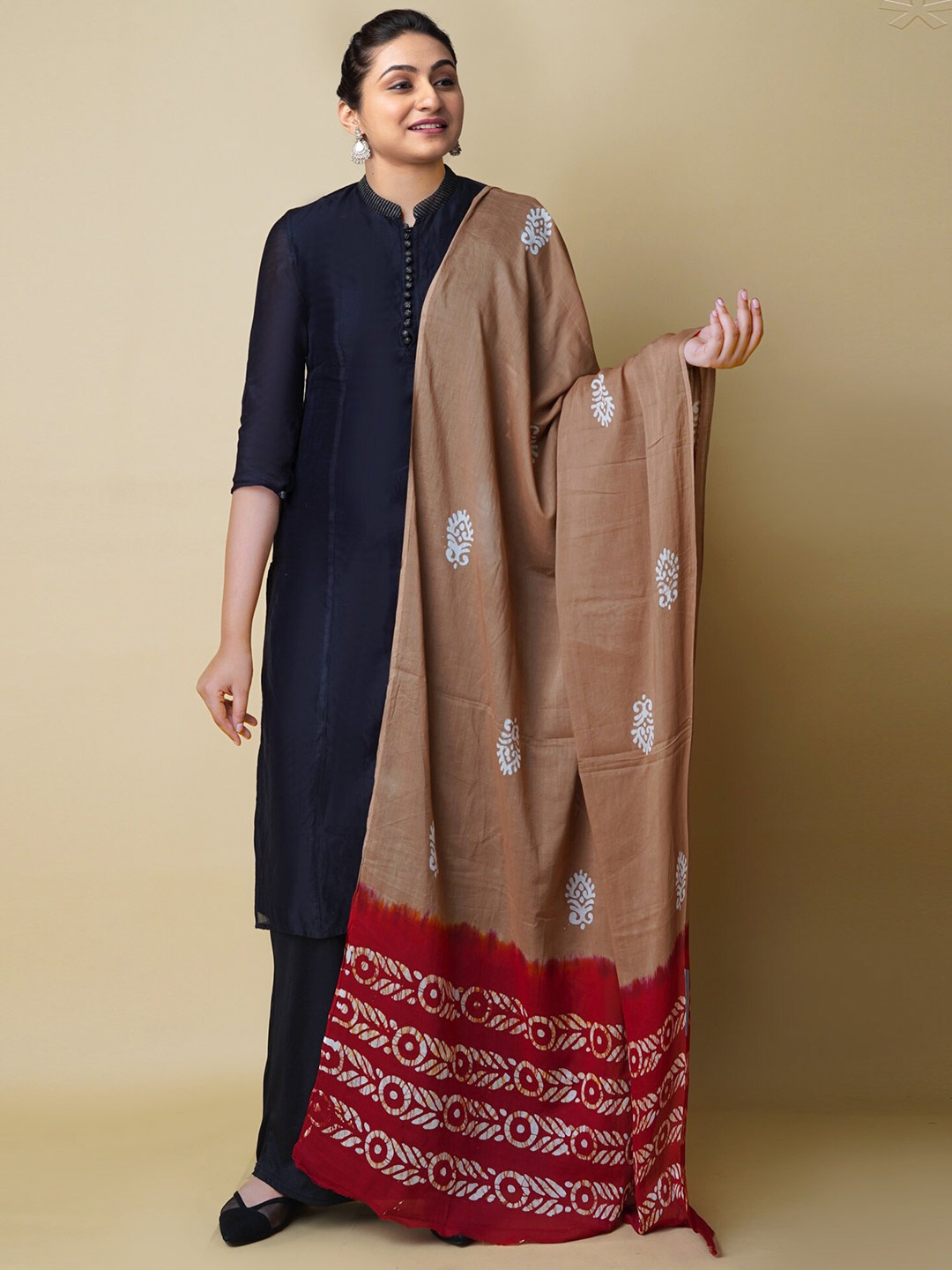 

Unnati Silks Ethnic Motifs Batik Printed Pure Cotton Dupatta, Brown