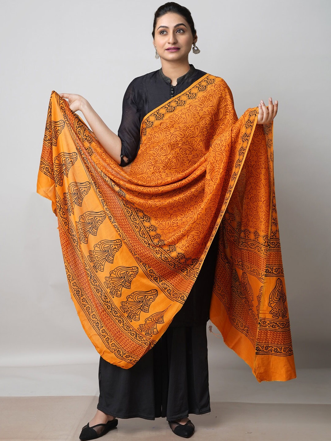 

Unnati Silks Ethnic Motifs Printed Chanderi Silk Dupatta, Yellow