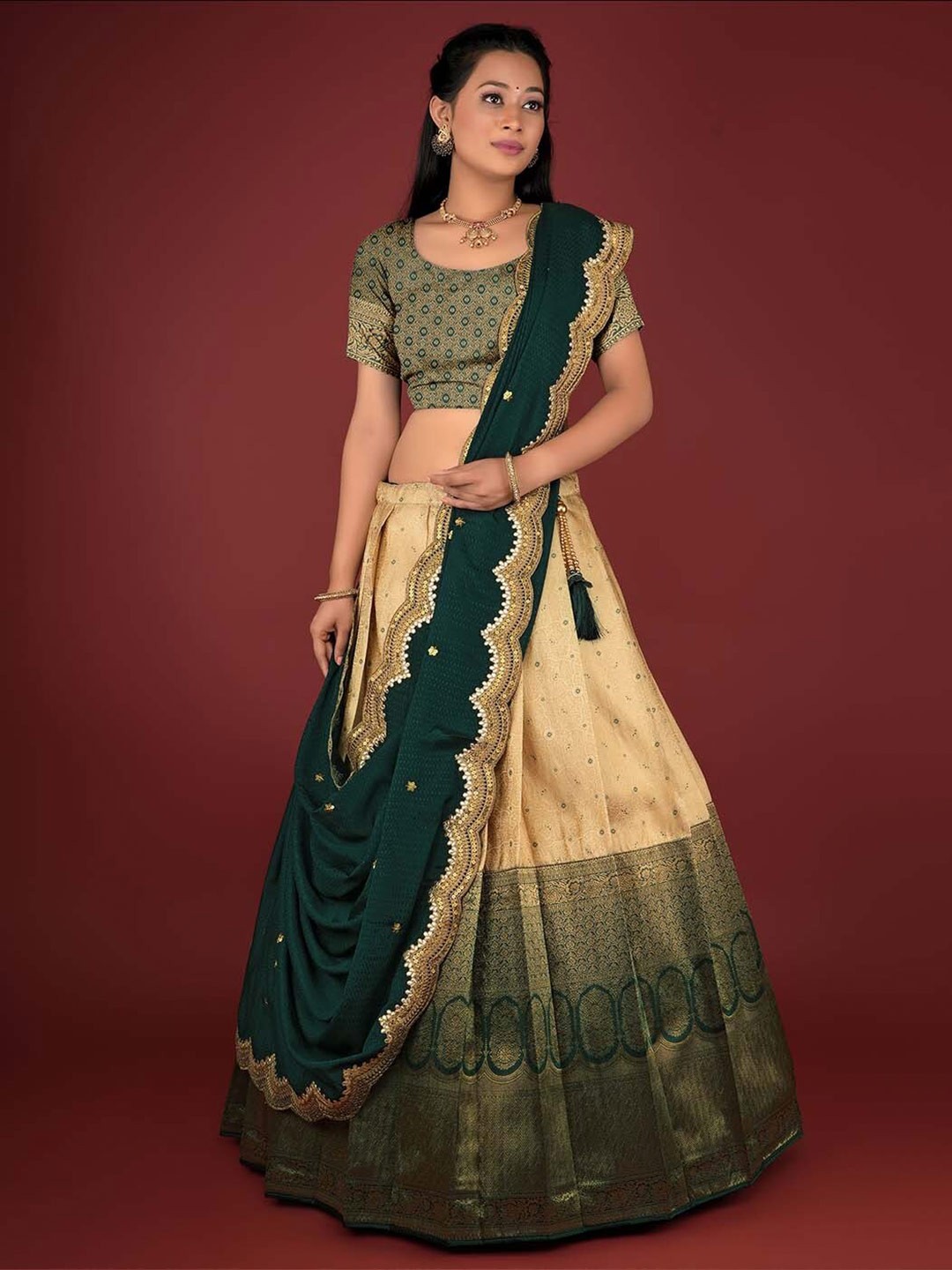 

HALFSAREE STUDIO Semi-Stitched Lehenga & Unstitched Blouse With Dupatta, Green