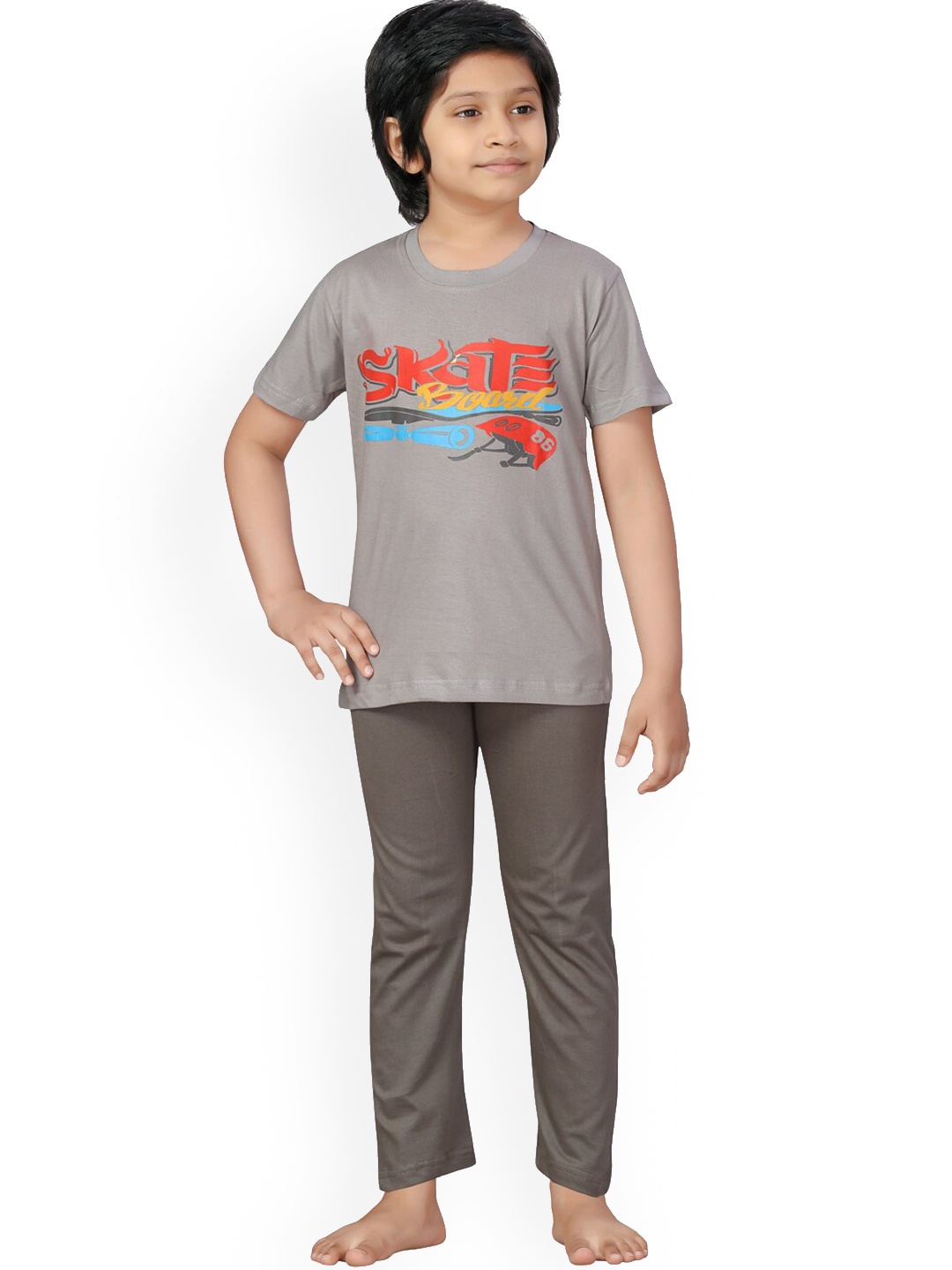 

BAESD Boys Typography Printed Pure Cotton Night suit, Grey
