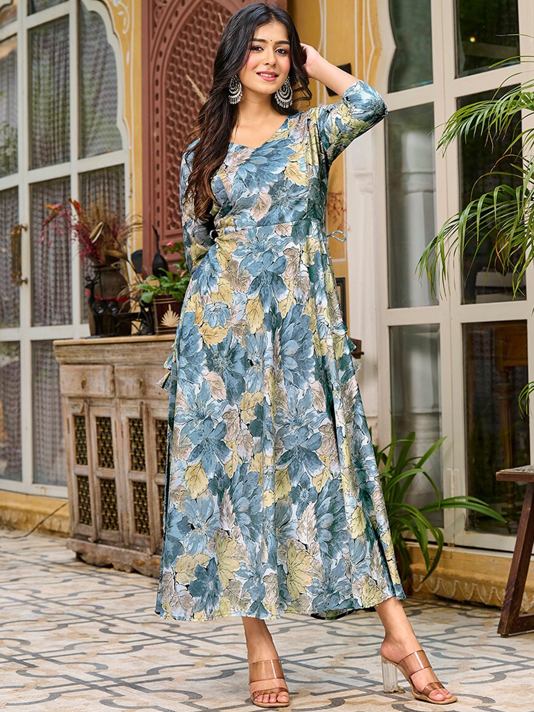SHOPGARB Floral Printed Fit And Flare Ethnic Dress, Grey