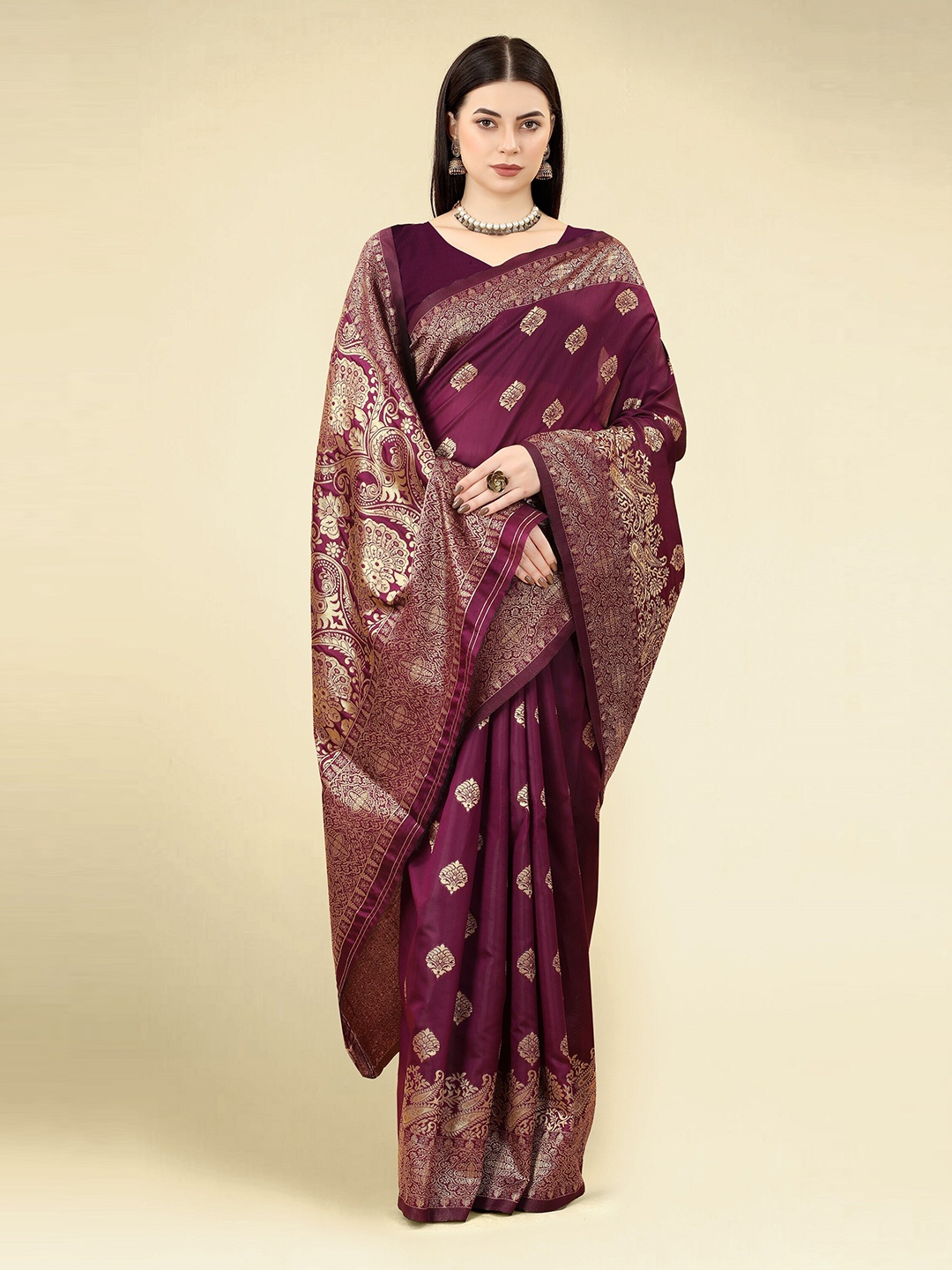 

DWIZA ENTERPRISE Ethnic Motifs Woven Design Zari Detail Banarasi Saree, Maroon
