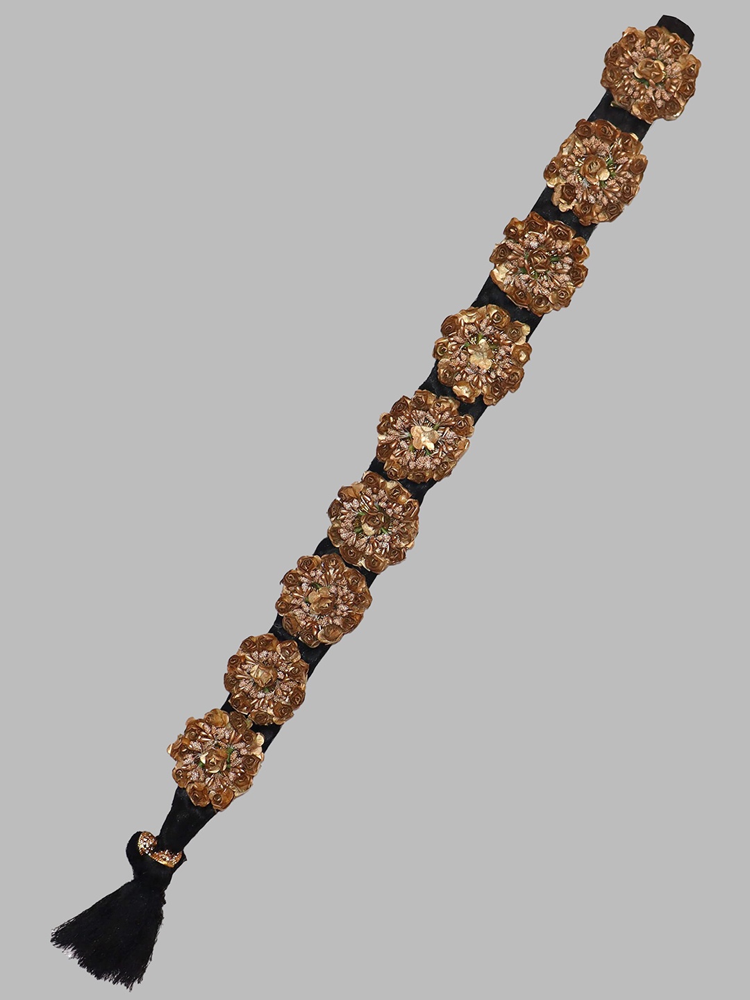 

Krelin Traditional Hair Choti With Floral Jada Set, Gold