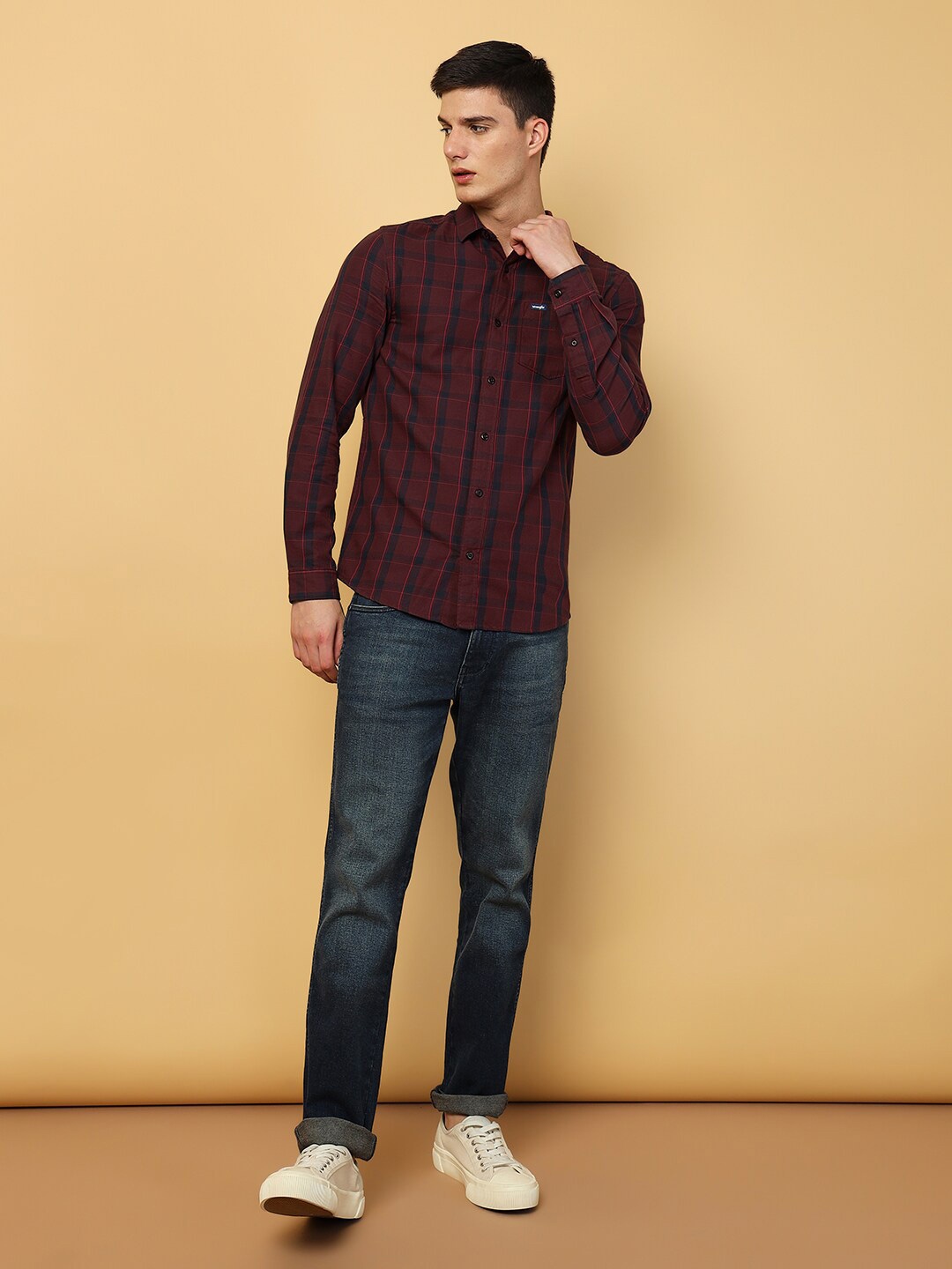 

Wrangler Spread Collar Classic Tartan Checked Casual Cotton Shirt, Maroon