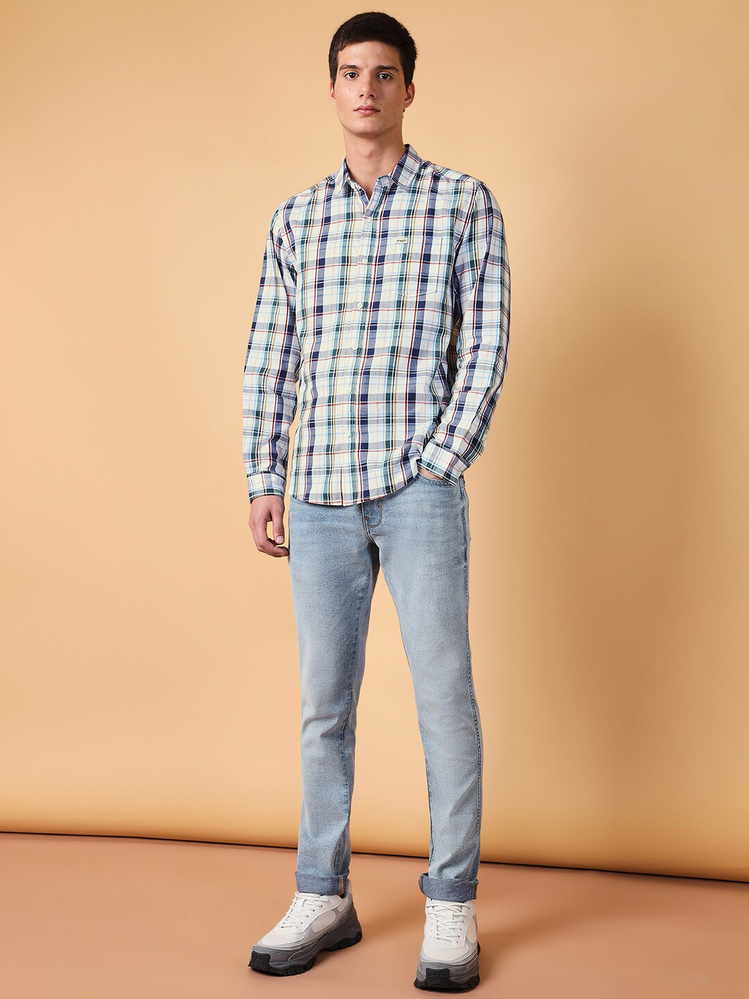 

Wrangler Spread Collar Classic Checked Casual Pure Cotton Shirt, White