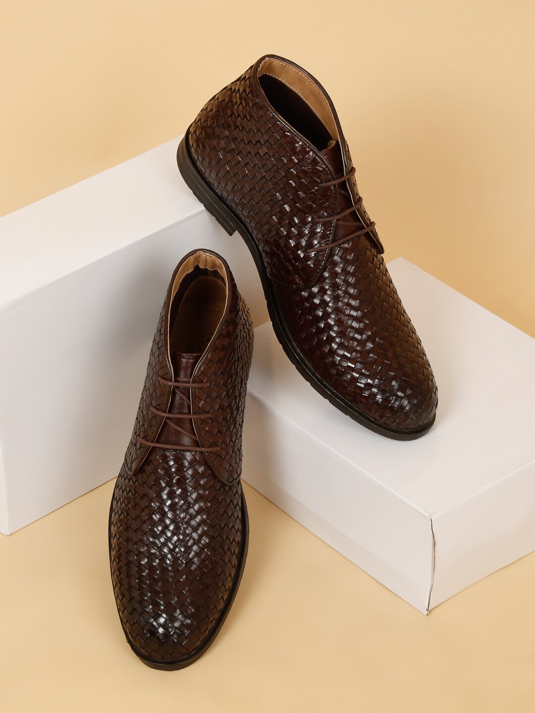 

Teakwood Leathers Men Textured Leather Desert Boots, Brown
