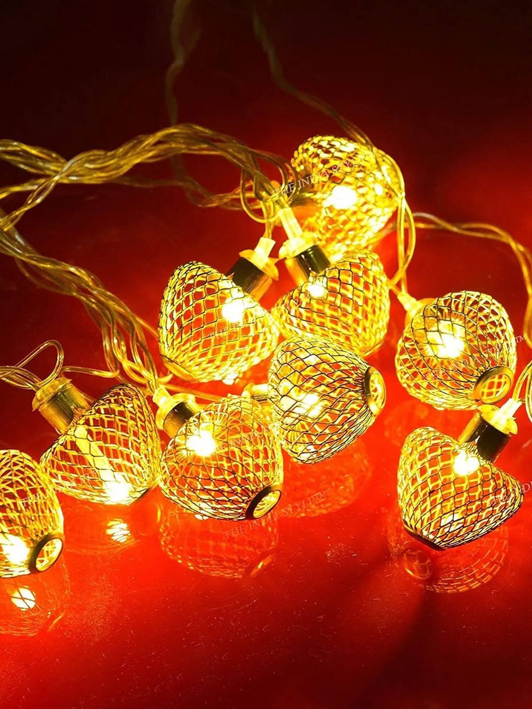

The Purple Tree White Cylindrical Shaped String Light