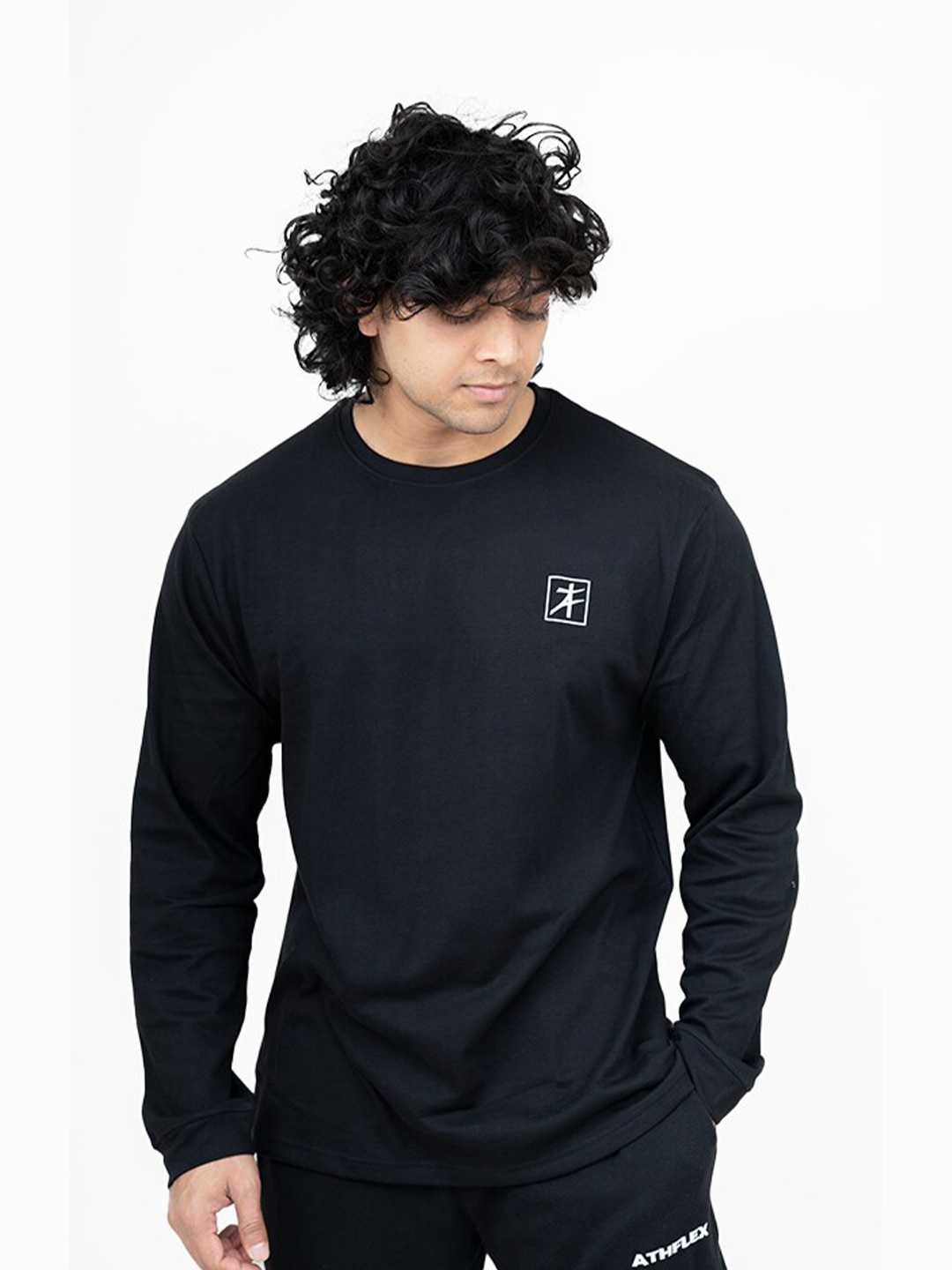 

Athflex Round Neck Long Sleeves Oversized T-shirt, Black