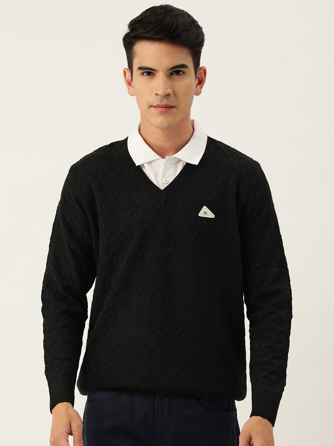 

Monte Carlo Men Solid V-Neck Pullover, Black